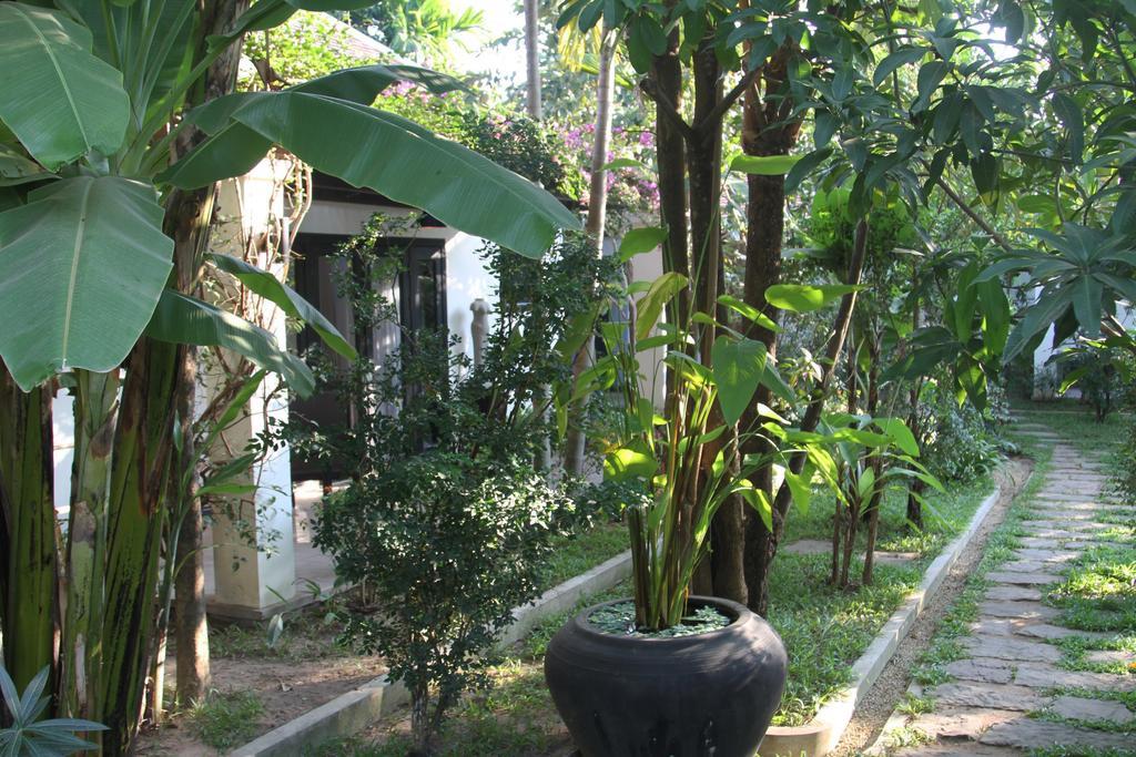 Villa Amalia Siem Reap Exterior photo