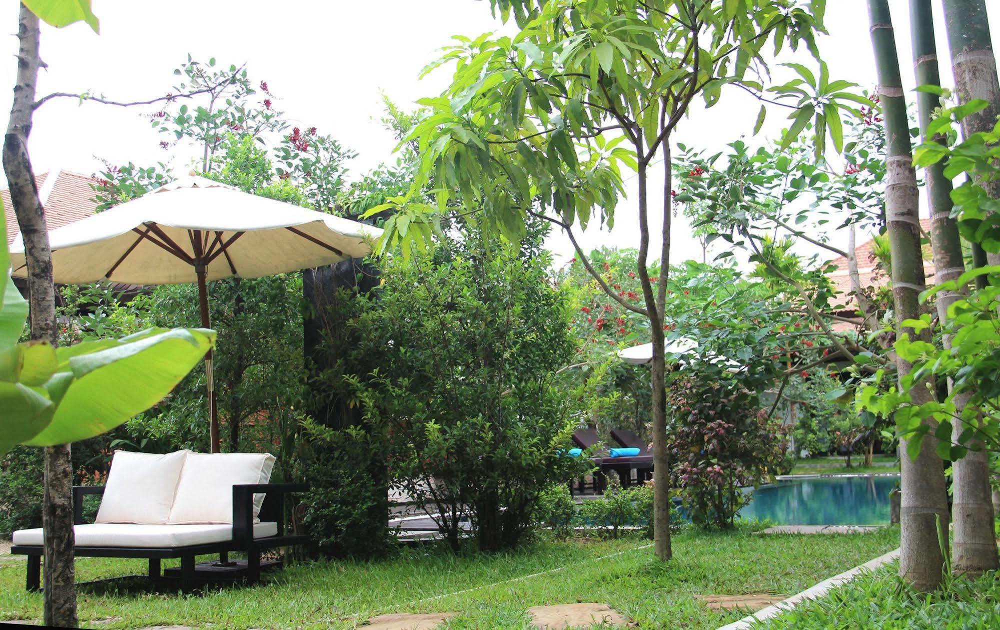 Villa Amalia Siem Reap Exterior photo